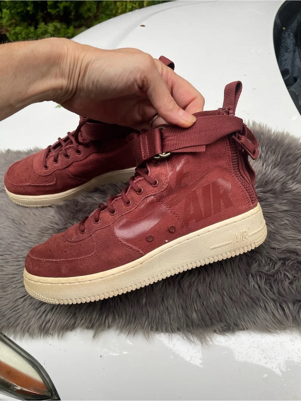 Nike SF Air Force 1 Mid Shoes 6.5 Youth